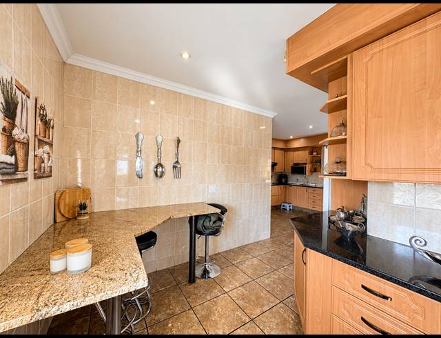 4 BEDROOM FREESTANDING FOR SALE IN SUNAIR PARK